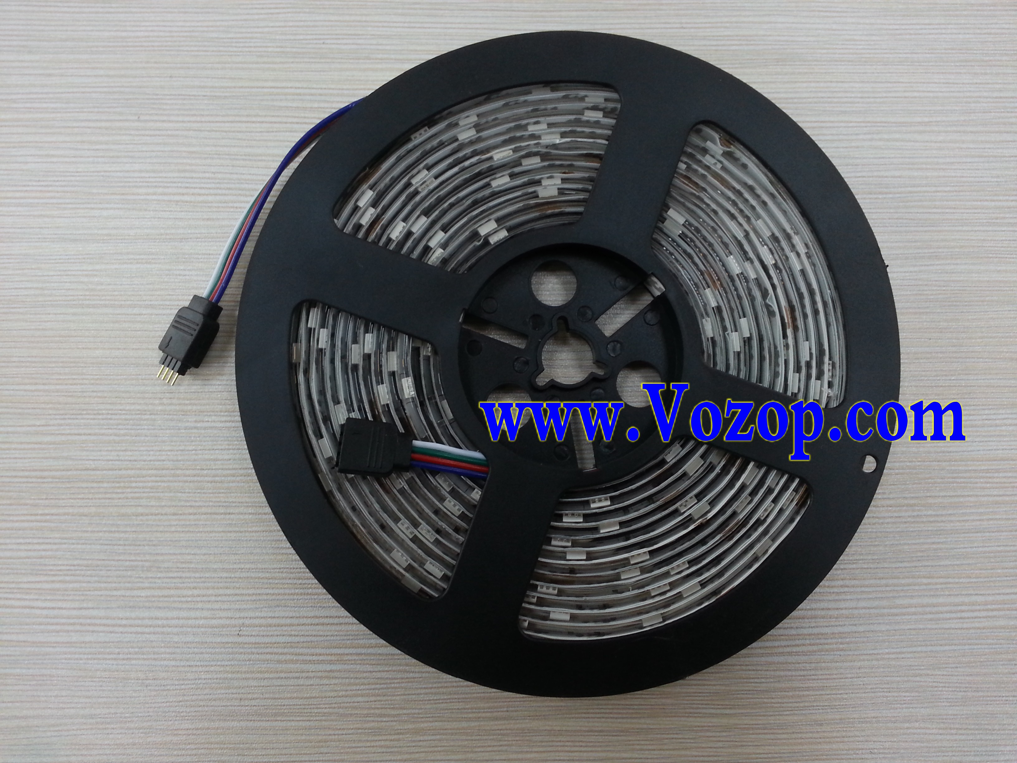 150LEDs_RGB_5050_LED_Strip_lights_5meters_per_roll