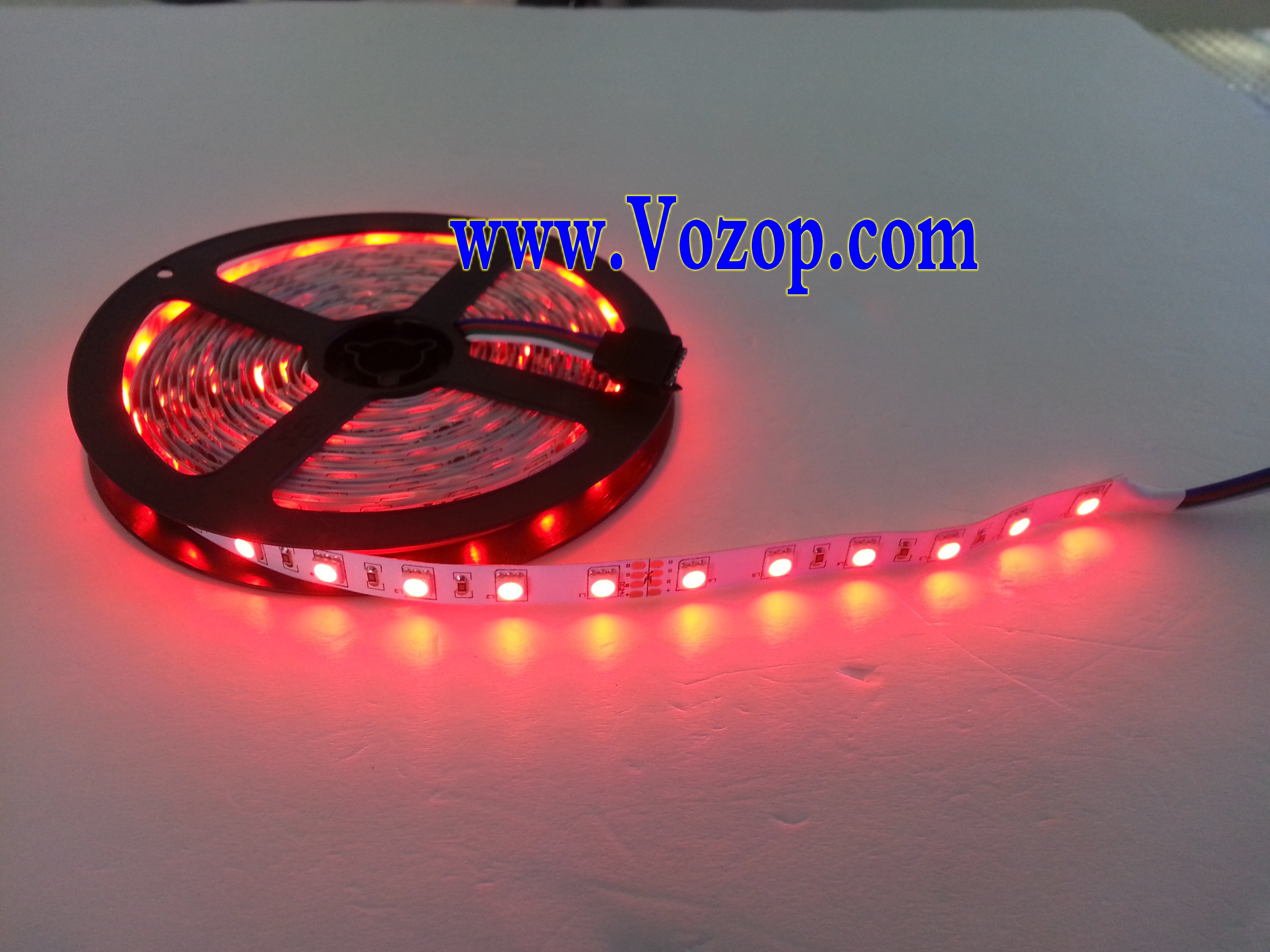 16.4_feet_SMD5050_300leds_5m_24_Volt_RGB_LED_Strip_Lighting