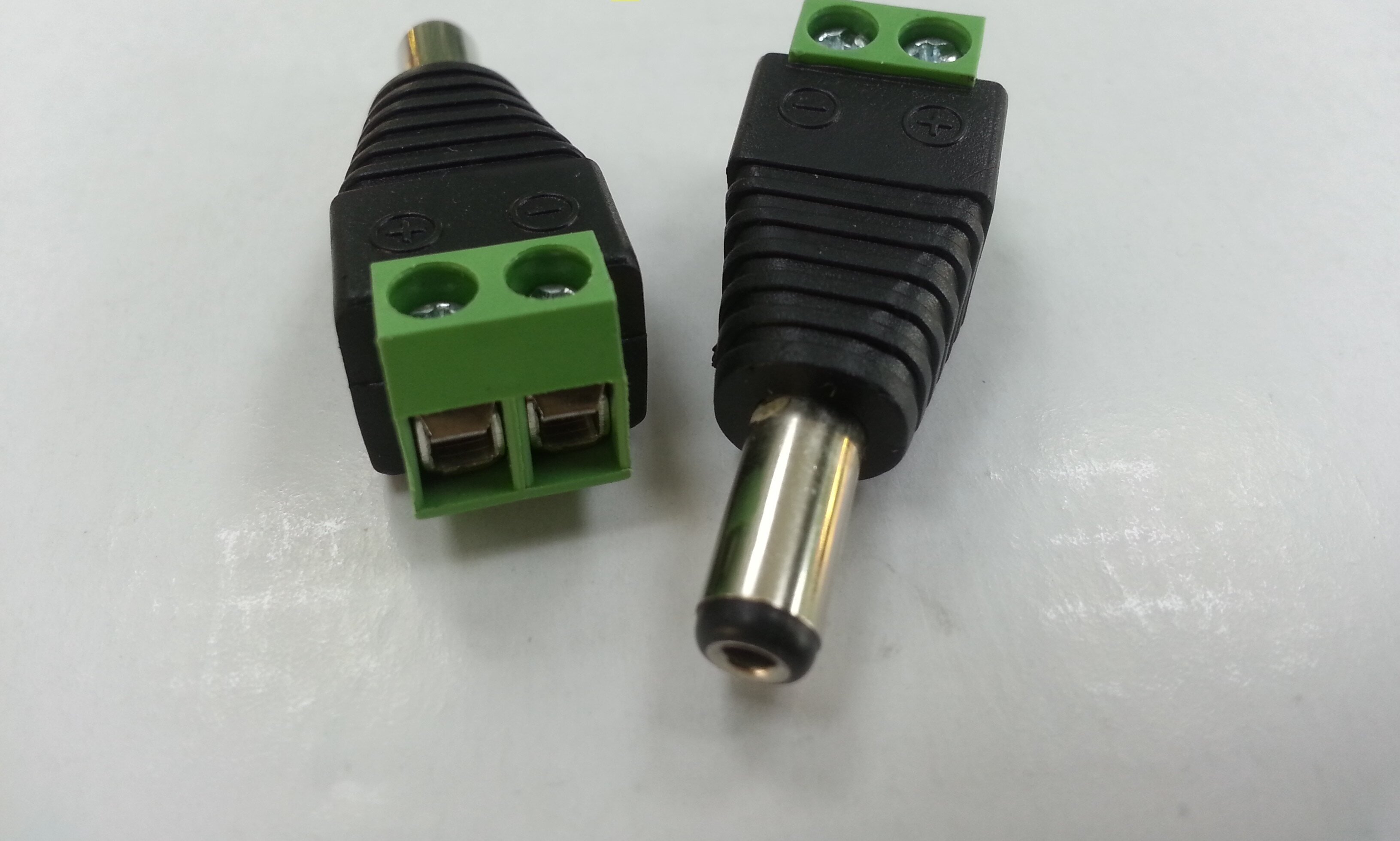 Male_Power_Connector_Screw_Terminal_Barrel_Style_Plugs