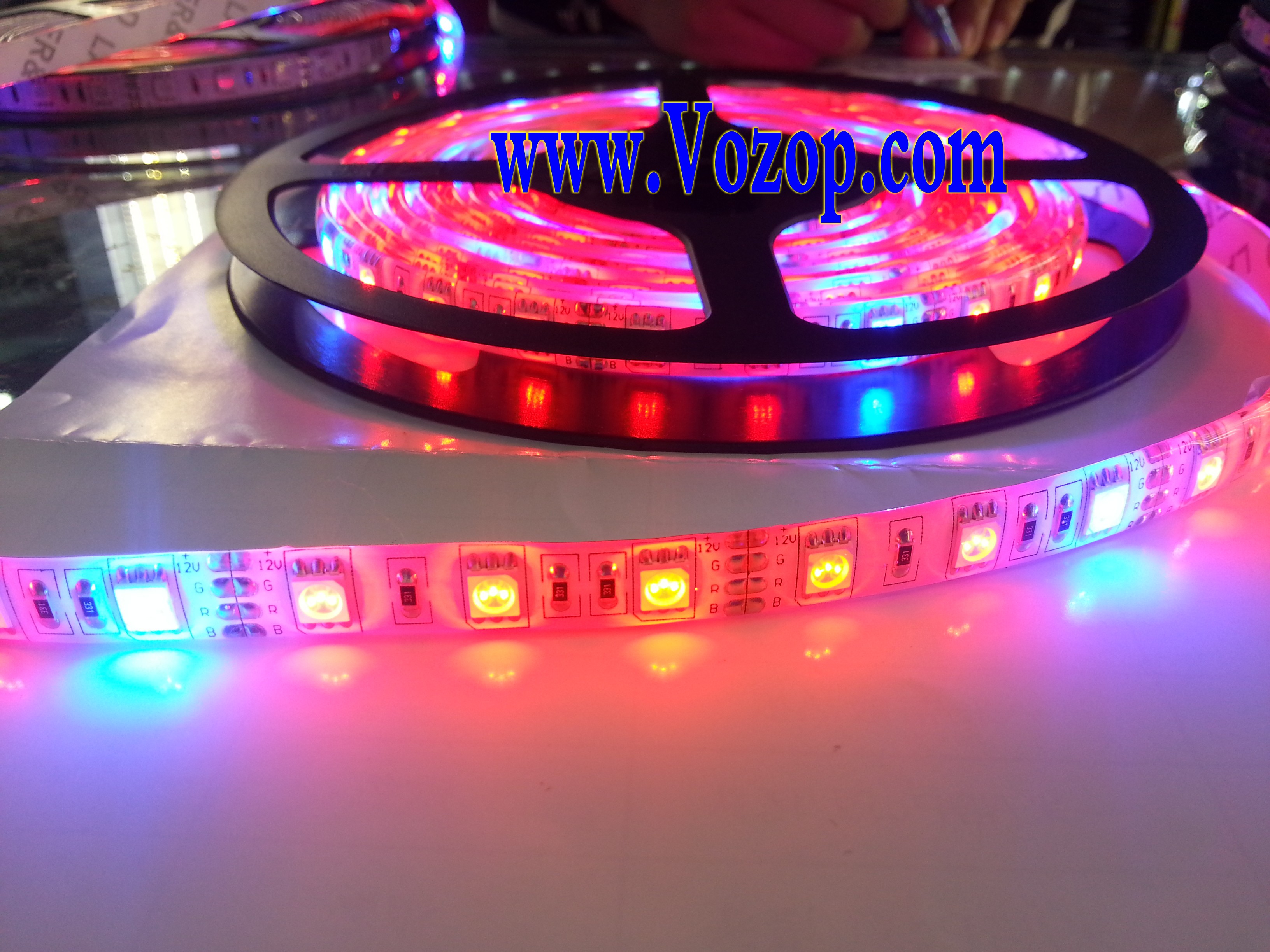 5M_300LEDs_Plant_Growing_Led_Strip_Red_Blue_Grow_Plants_Light