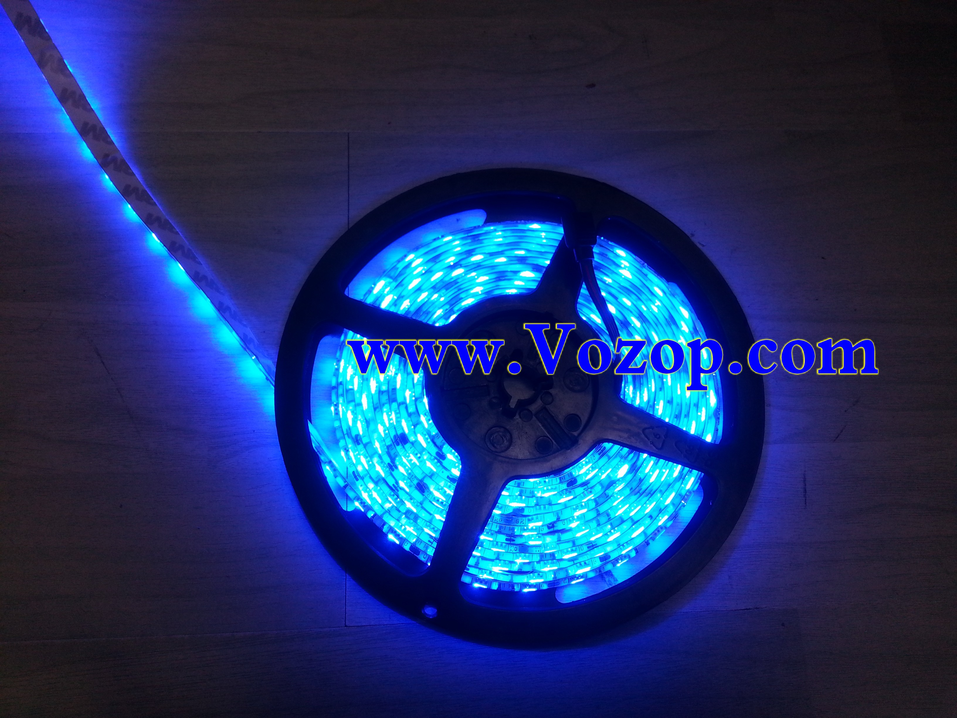 5Meters_RGB_Light_Strip_5050_16.4_ft_300_LEDs_Waterproof_Kit