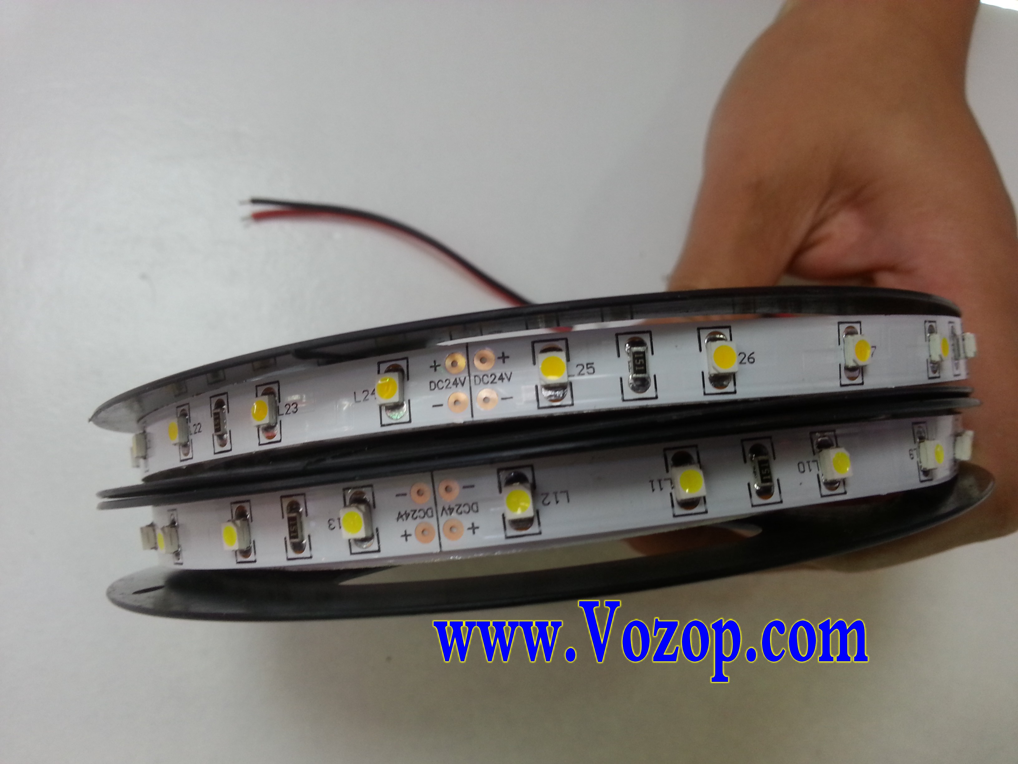 DC_24V_3528_LED_Light_Strip_5M_300_LEDs_Lighting_Tape_lights