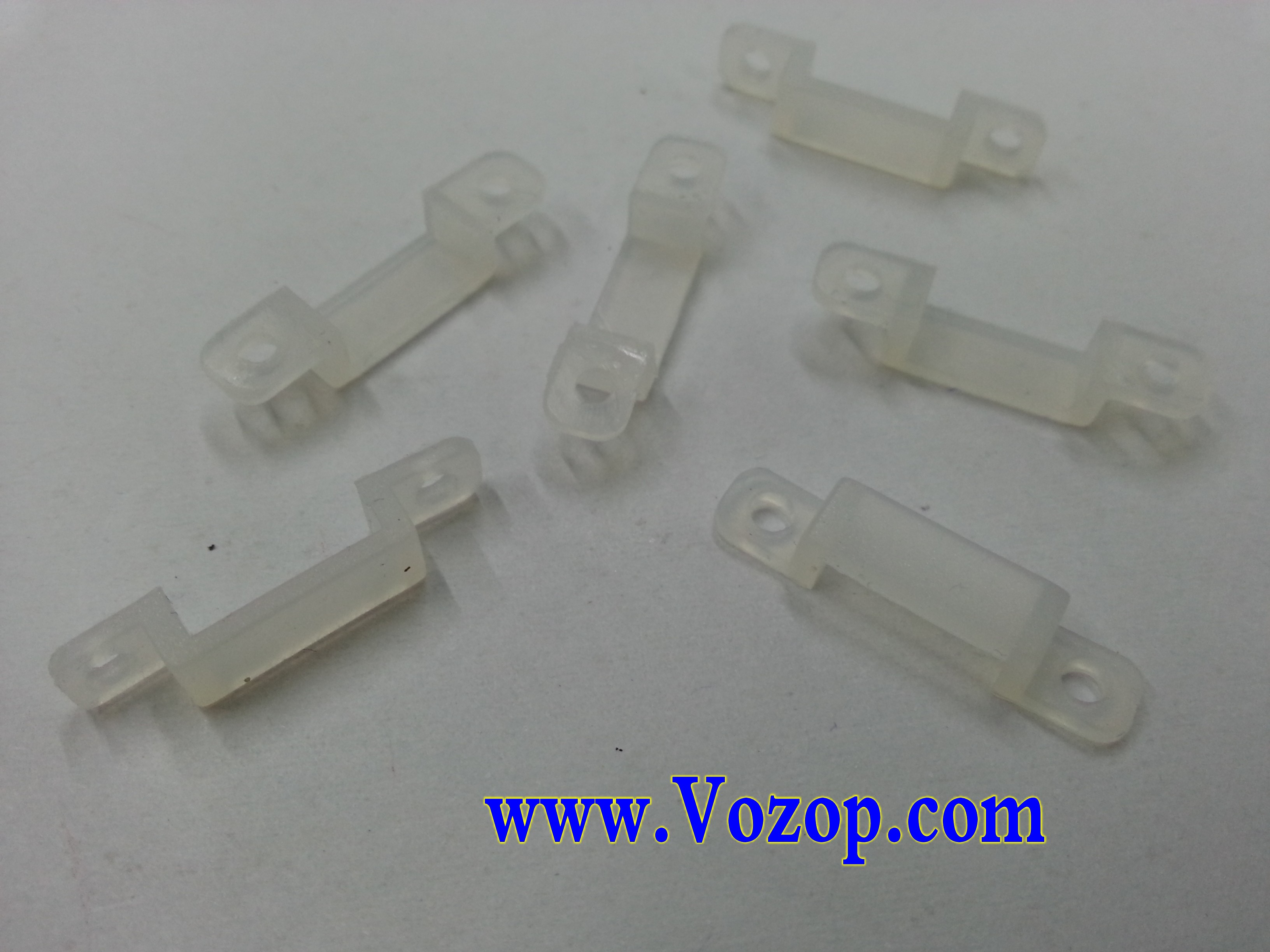 Silicon_Clip_for_Fixing_Led_Strip_Tape_3528_5050_lights