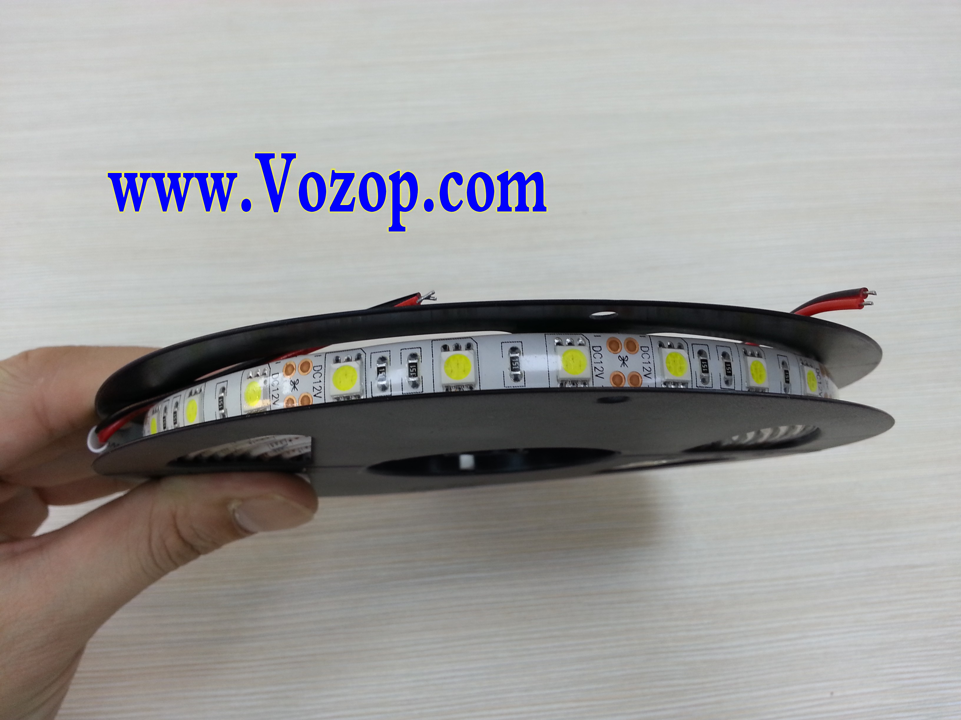 Usa_5050_SMD_LED_Tape_strip_lights