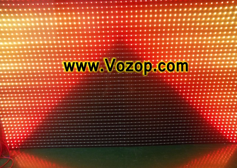 WS_2801_digital_LED_strips_capable_of_displaying_lettering_messages_1