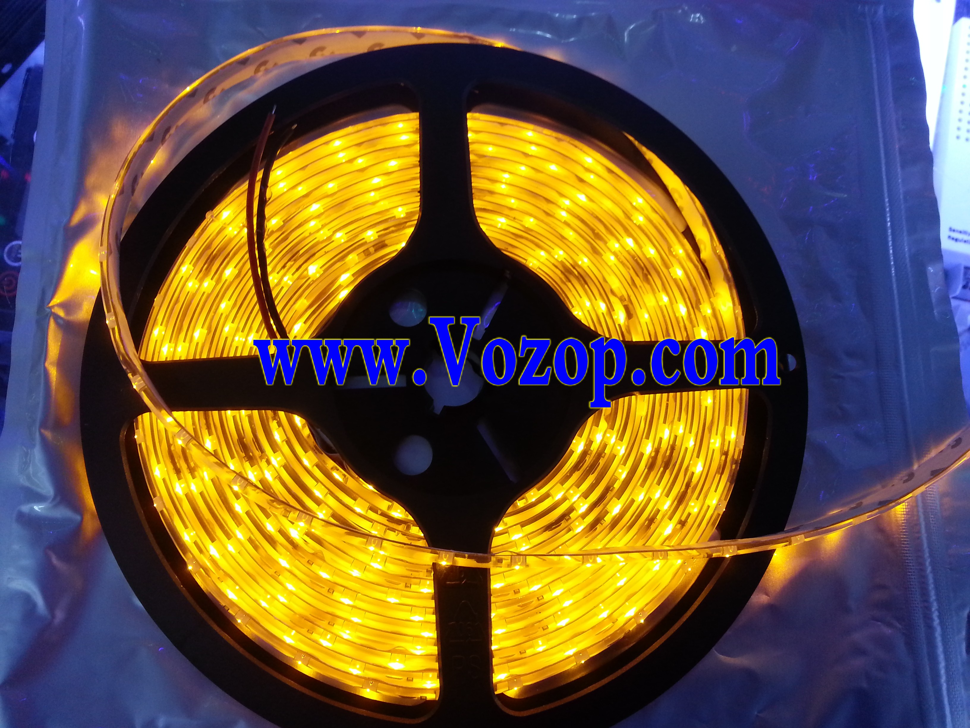 Yellow_3528_LED_Strip_5M_300_LEDs_led_tape_light