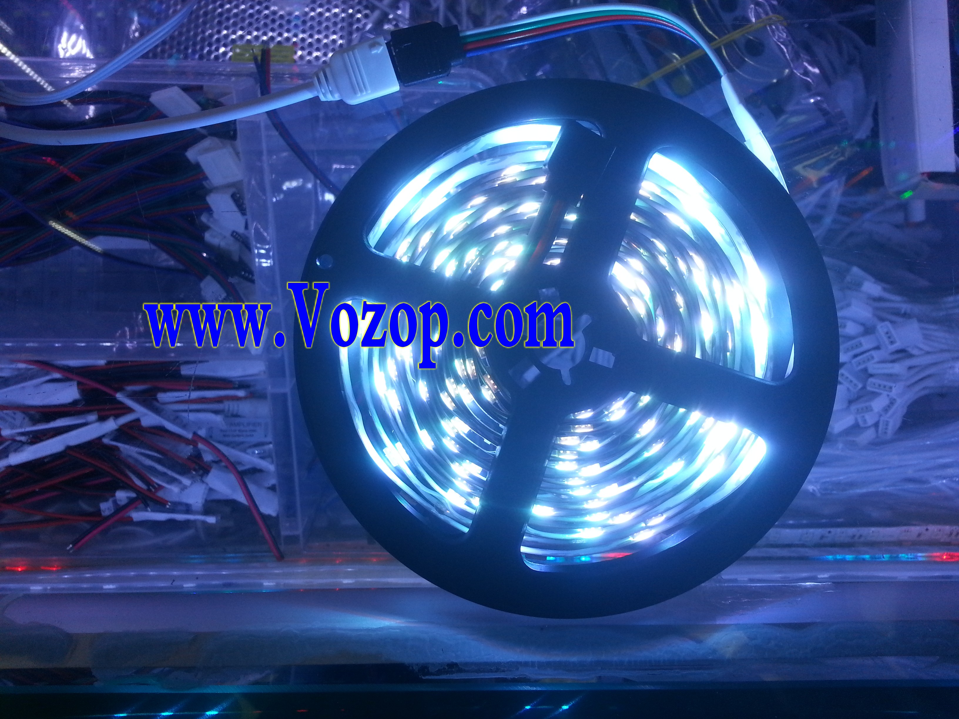 rgb_led_light_30_leds_5meters_150led_strip_lights_wholesale_supplier